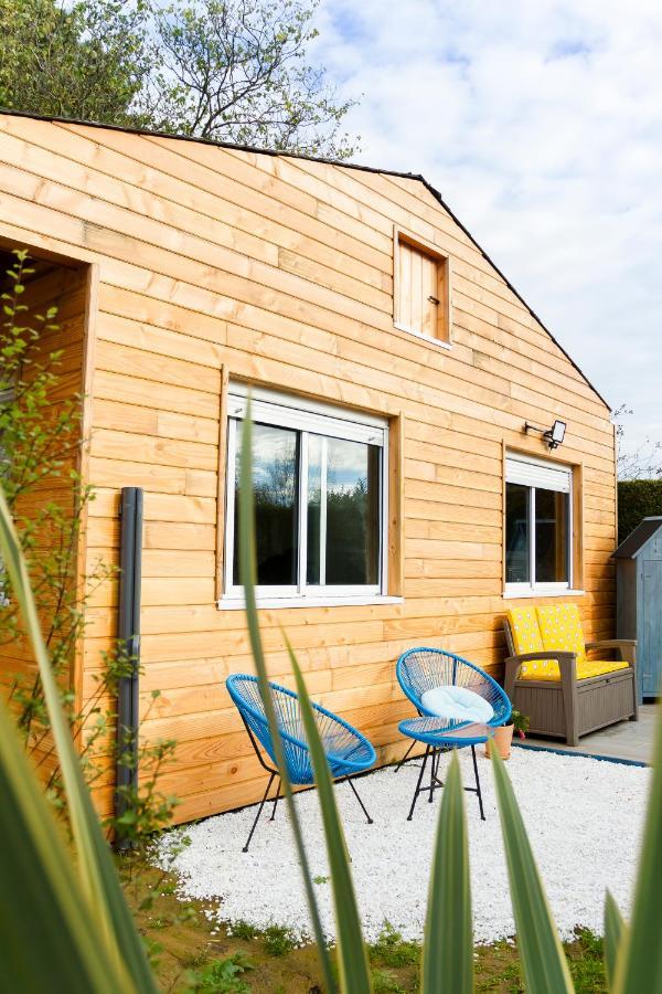 Un Chalet A Caen Exterior photo